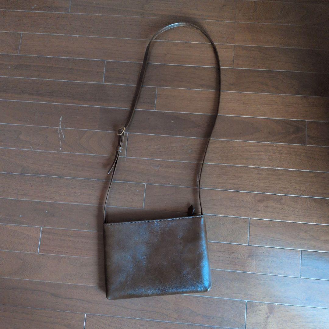 ハッシュタグ　サコッシュ　ショルダーバッグ