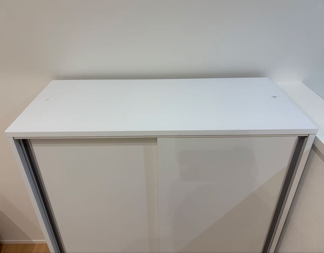 ディノス 大量収納が自慢の引き戸式本棚 幅90 高さ114 奥行40cm