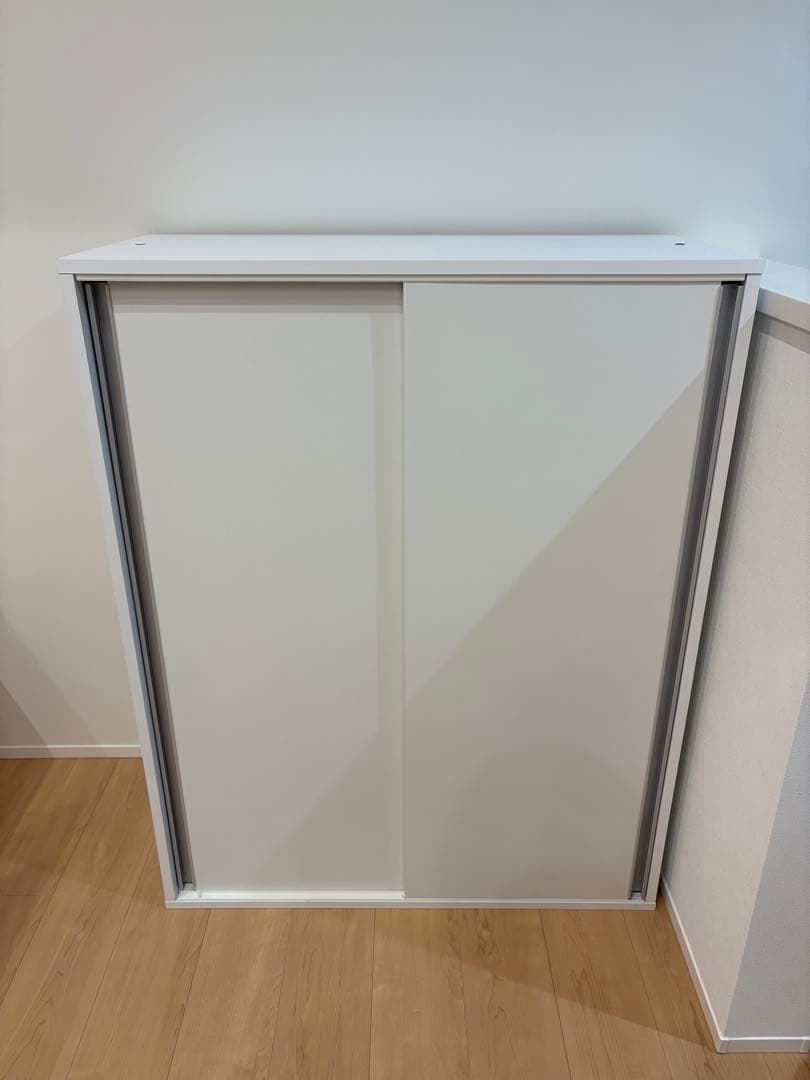 ディノス 大量収納が自慢の引き戸式本棚 幅90 高さ114 奥行40cm