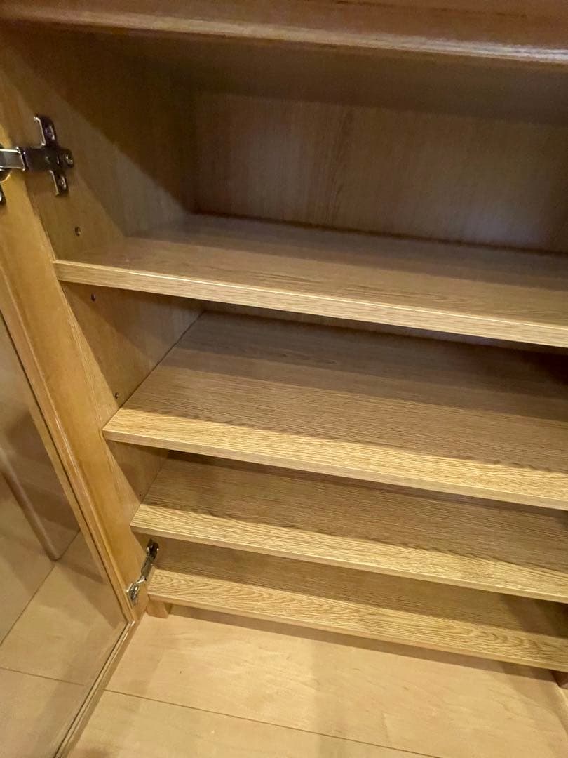 【11/22(土)まで特別値引】無印良品　脚付き木製キャビネットガラス扉