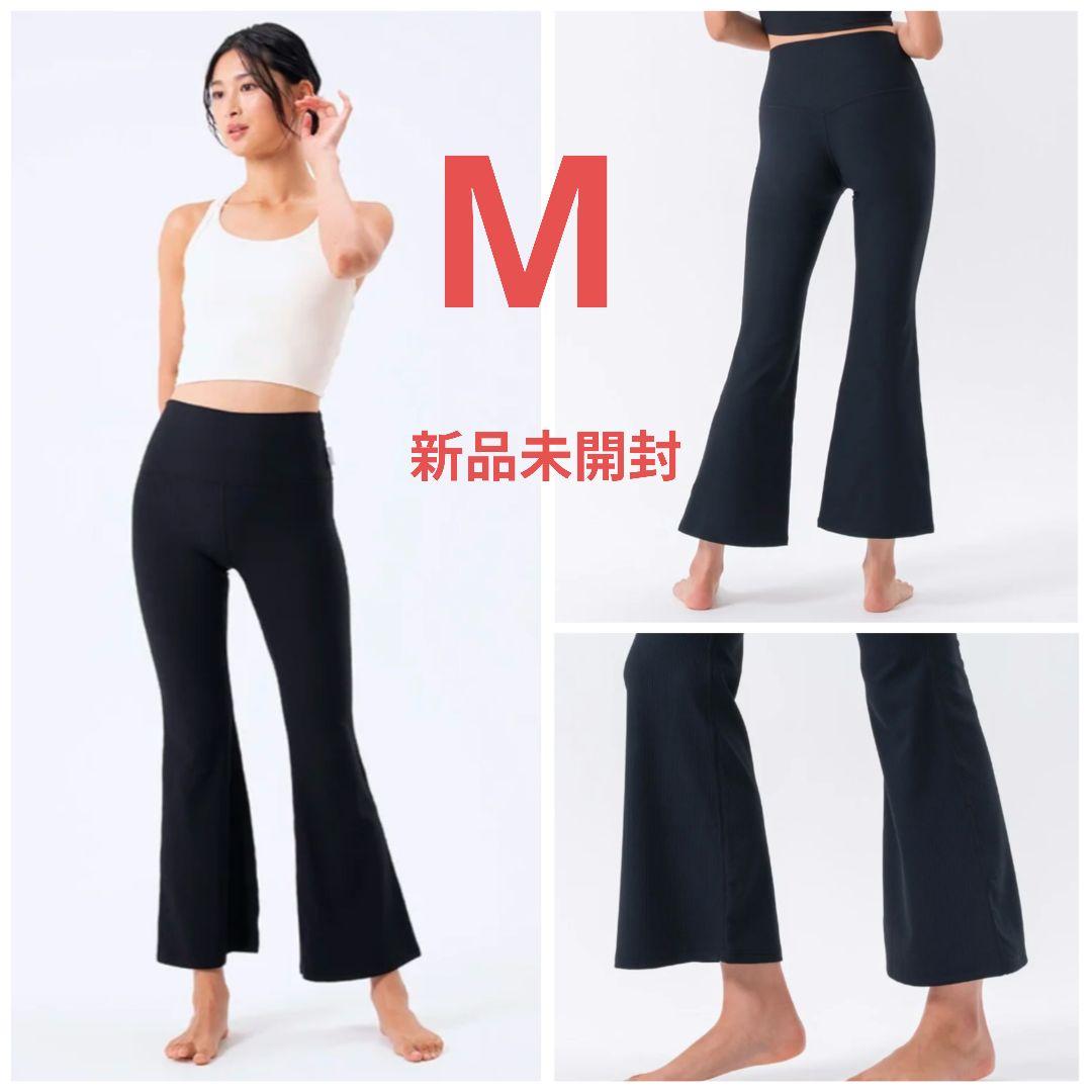 【SUKALA】フレアリブパンツ　ブラックM 新品未開封