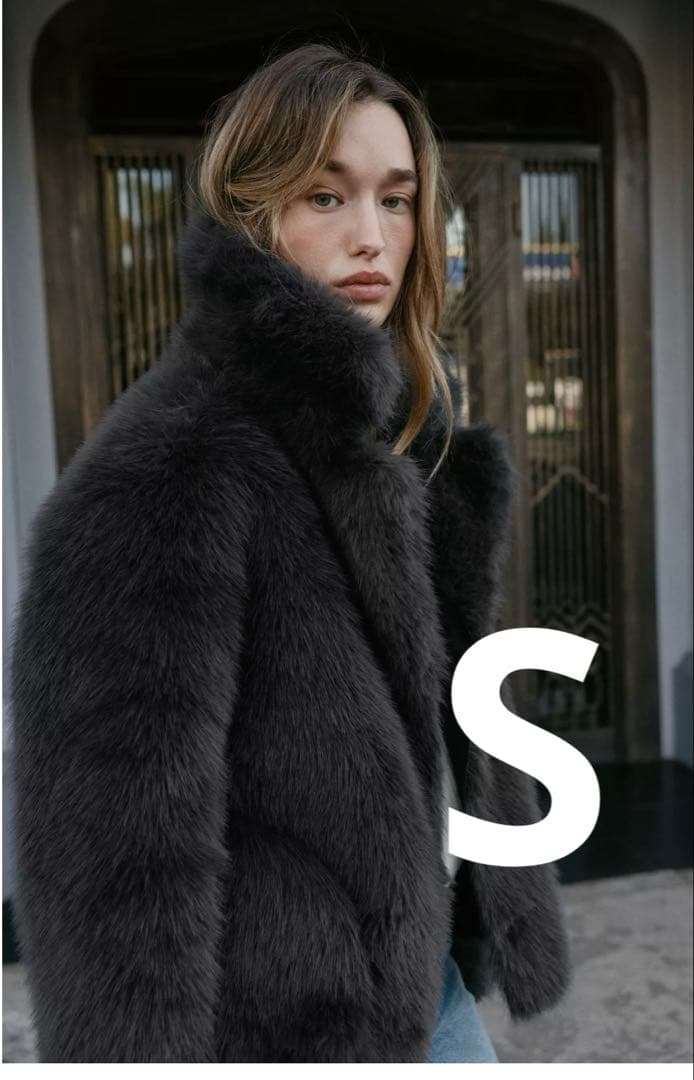 ZARA リバーシブル　ショートフェイクファーコート　S 新品