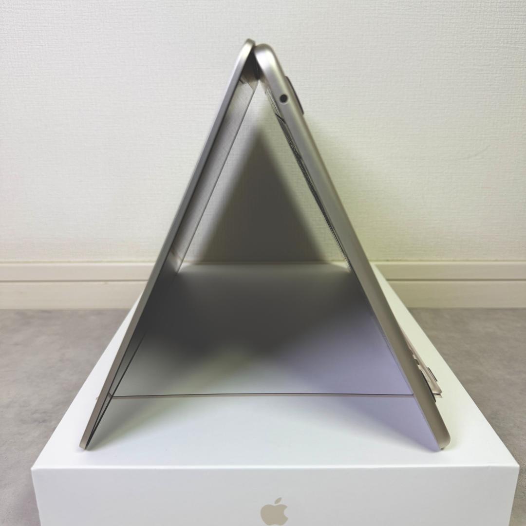 【美品】MacBookAir 13in M2 256GB AppleCare付