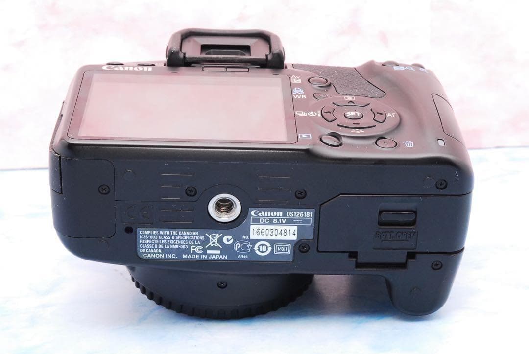 キャノン Kiss X2☆バッグ付☆望遠レンズ付Wレンズ☆一眼レフカメラ