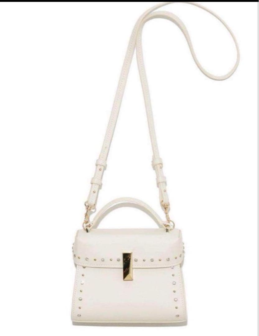 ビジュースタッズポシェット　セルフォード　ショルダーバッグ　アイボリー