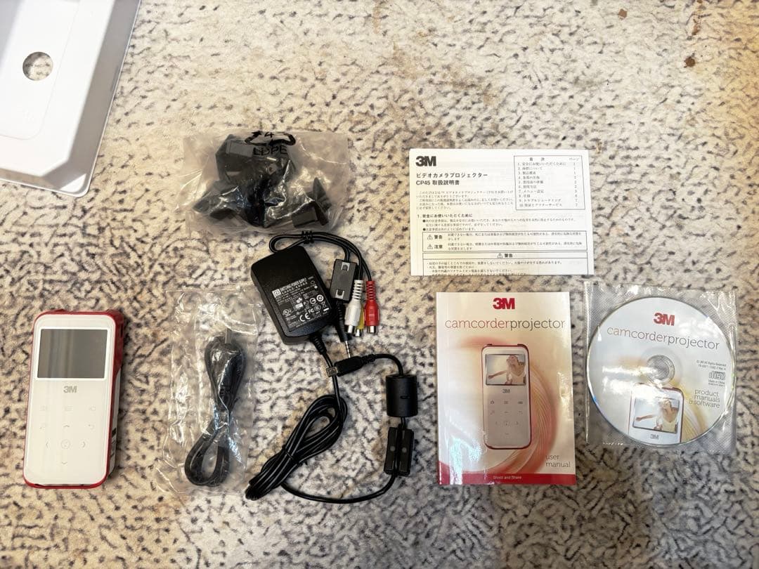 3M プロジェクター 小型ビデオカメラ