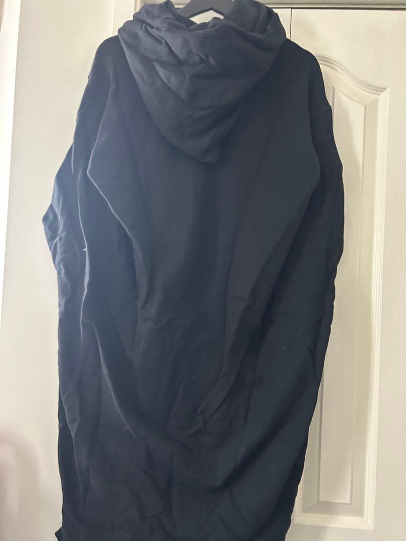 ヴィヴィアンウエストウッド　クマプリント ブラックパーカー フード付き