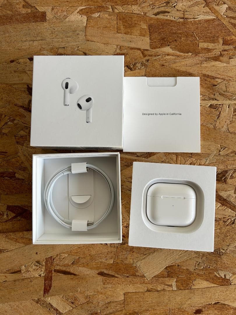 AirPods3 第3世代 MME73J/A エアポッズ 本体（ケース付き）