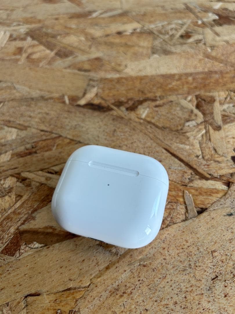 AirPods3 第3世代 MME73J/A エアポッズ 本体（ケース付き）