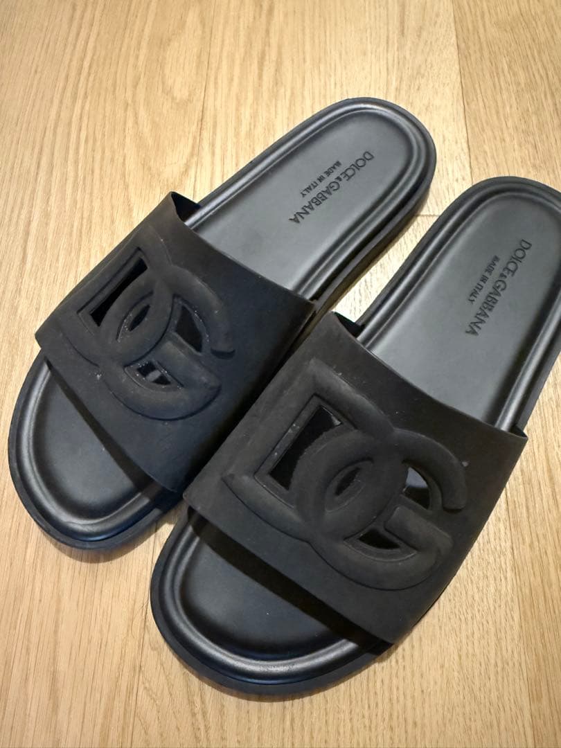 Dolce & Gabbana ブラックサンダル