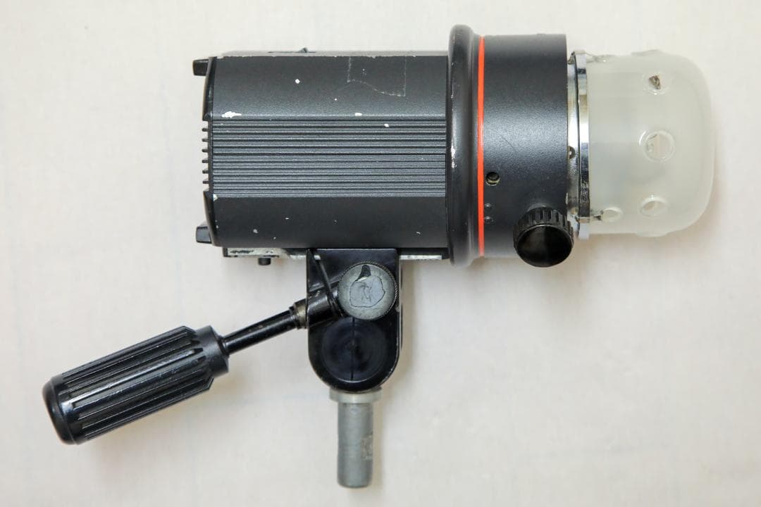 Comet コメットストロボ Capa-2400Bi +CA-32Hヘッド 1灯