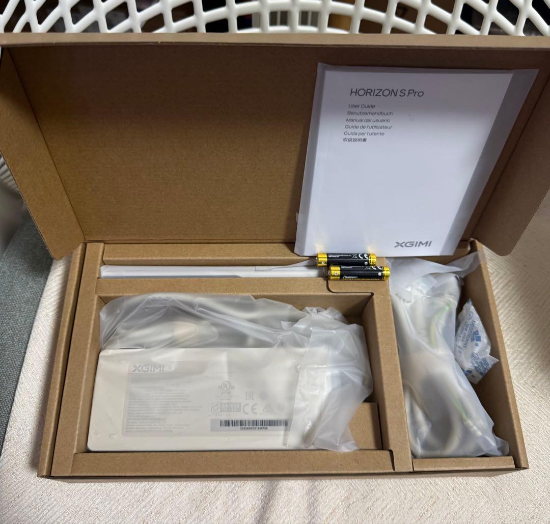 美品　XGIMI HORIZON S Pro プロジェクター 4K 1800