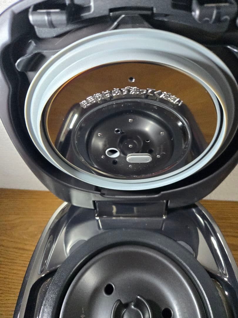 超美品　タイガー土鍋可変圧力IH炊飯器 ご泡火炊き 液晶タッチパネル