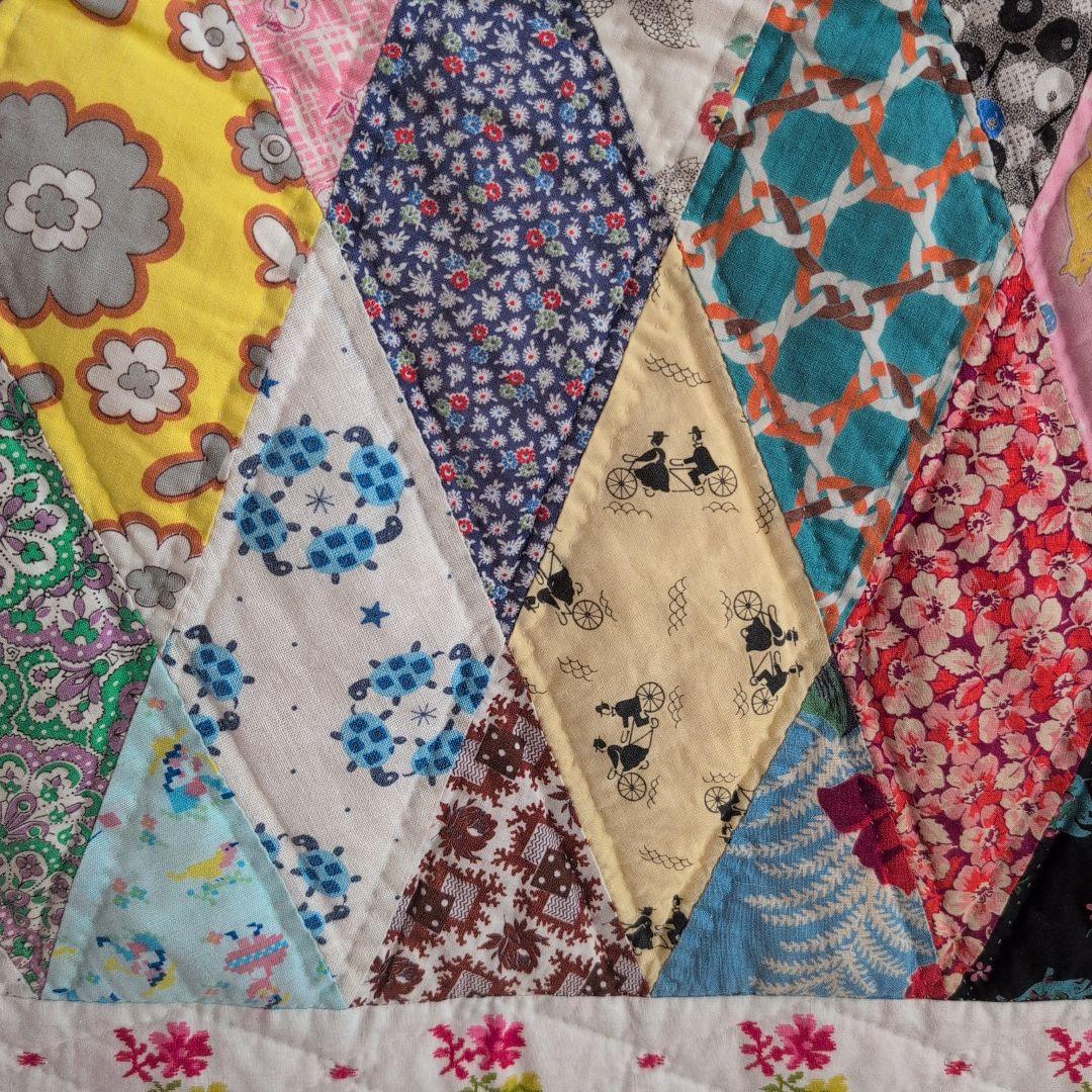 パッチワークキルト　ビンテージ　ハンドメイド