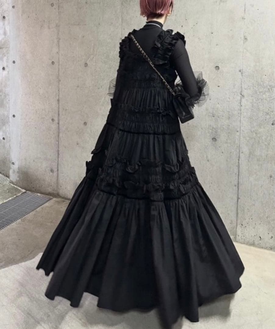 PERNA ギャザーキャミフリルワンピース