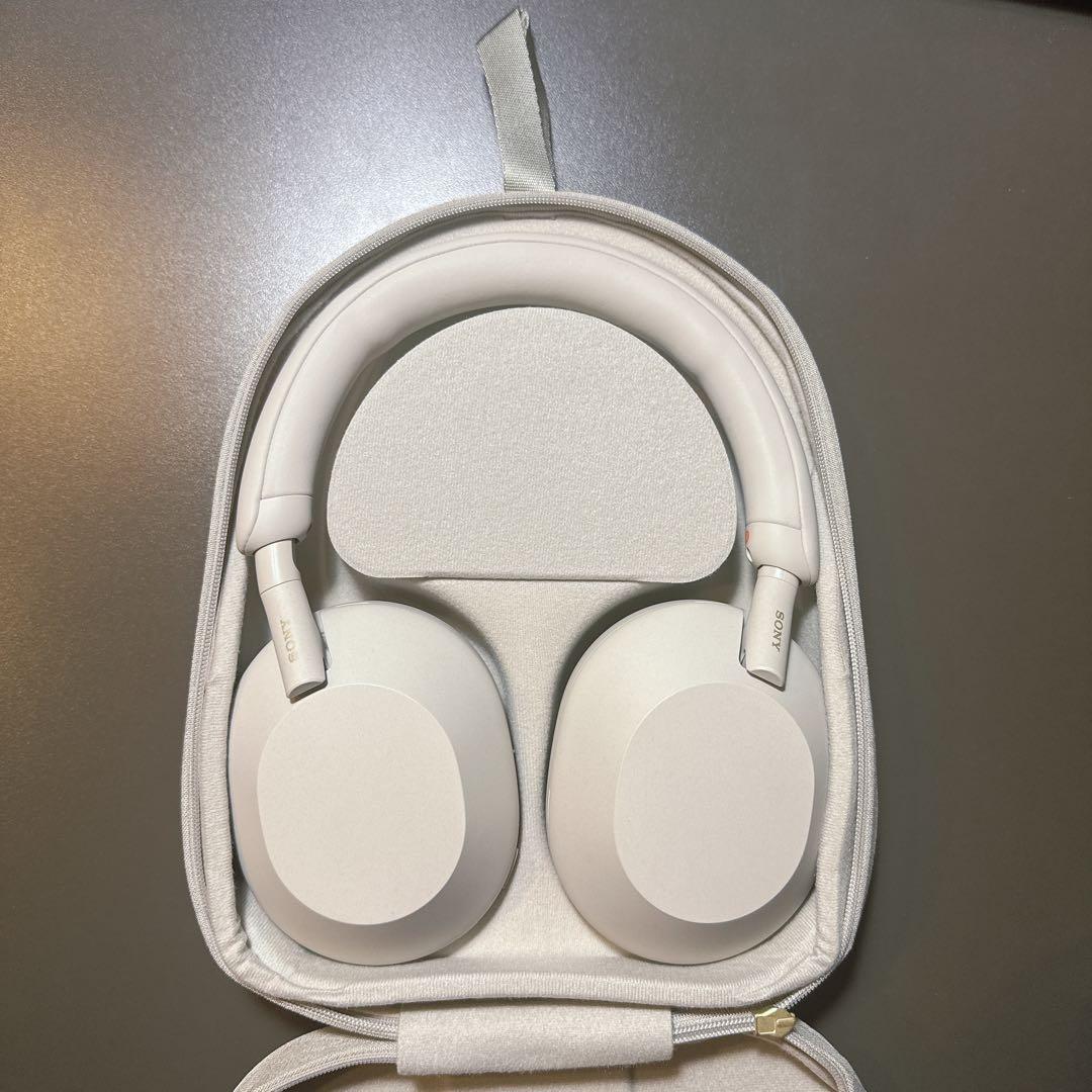 【当日発送】SONY WH-1000XM5 ソニー ヘッドホン プラチナシルバー