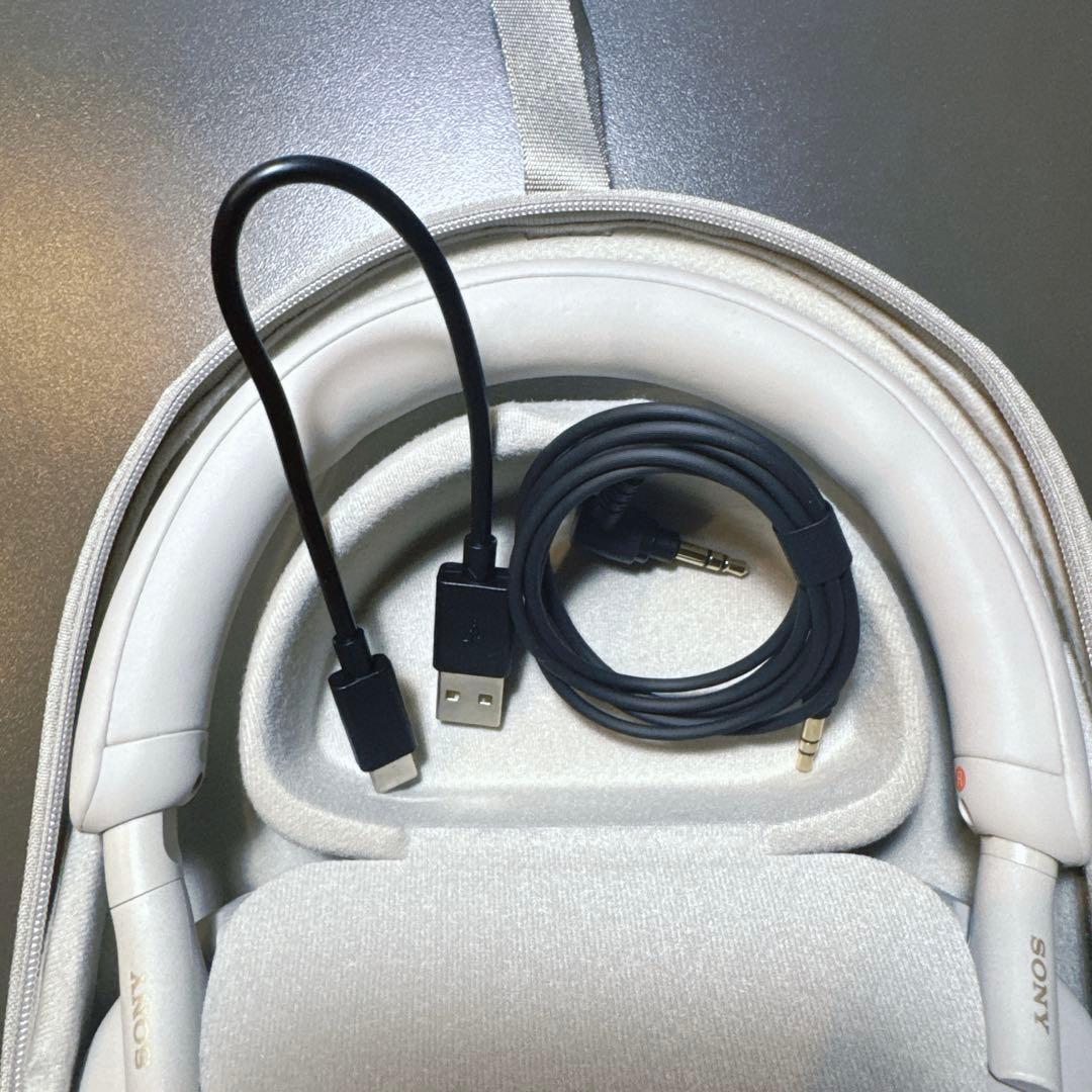 【当日発送】SONY WH-1000XM5 ソニー ヘッドホン プラチナシルバー