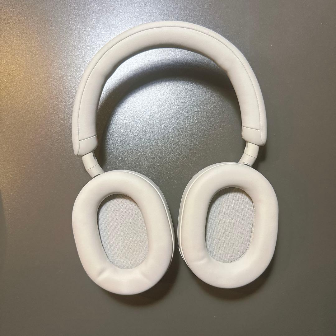 【当日発送】SONY WH-1000XM5 ソニー ヘッドホン プラチナシルバー