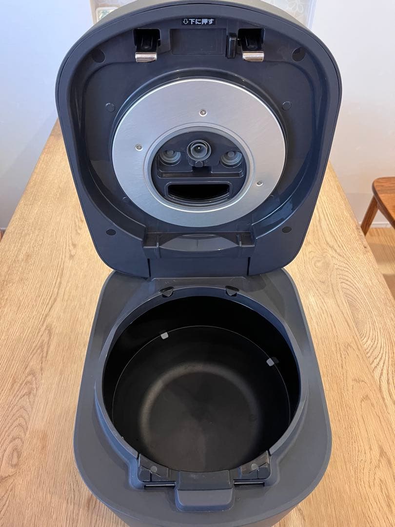 象印 炎舞炊き 圧力IH炊飯ジャー 1升 NW-NA18-BZ 2024年製