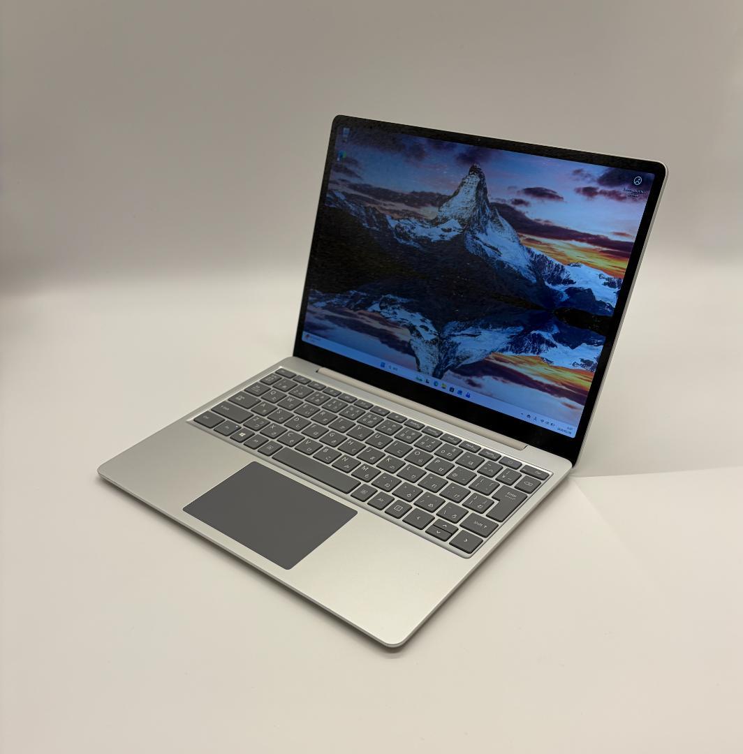 高速、高性能、Surface Laptop Go、16GB、256GB NVMe