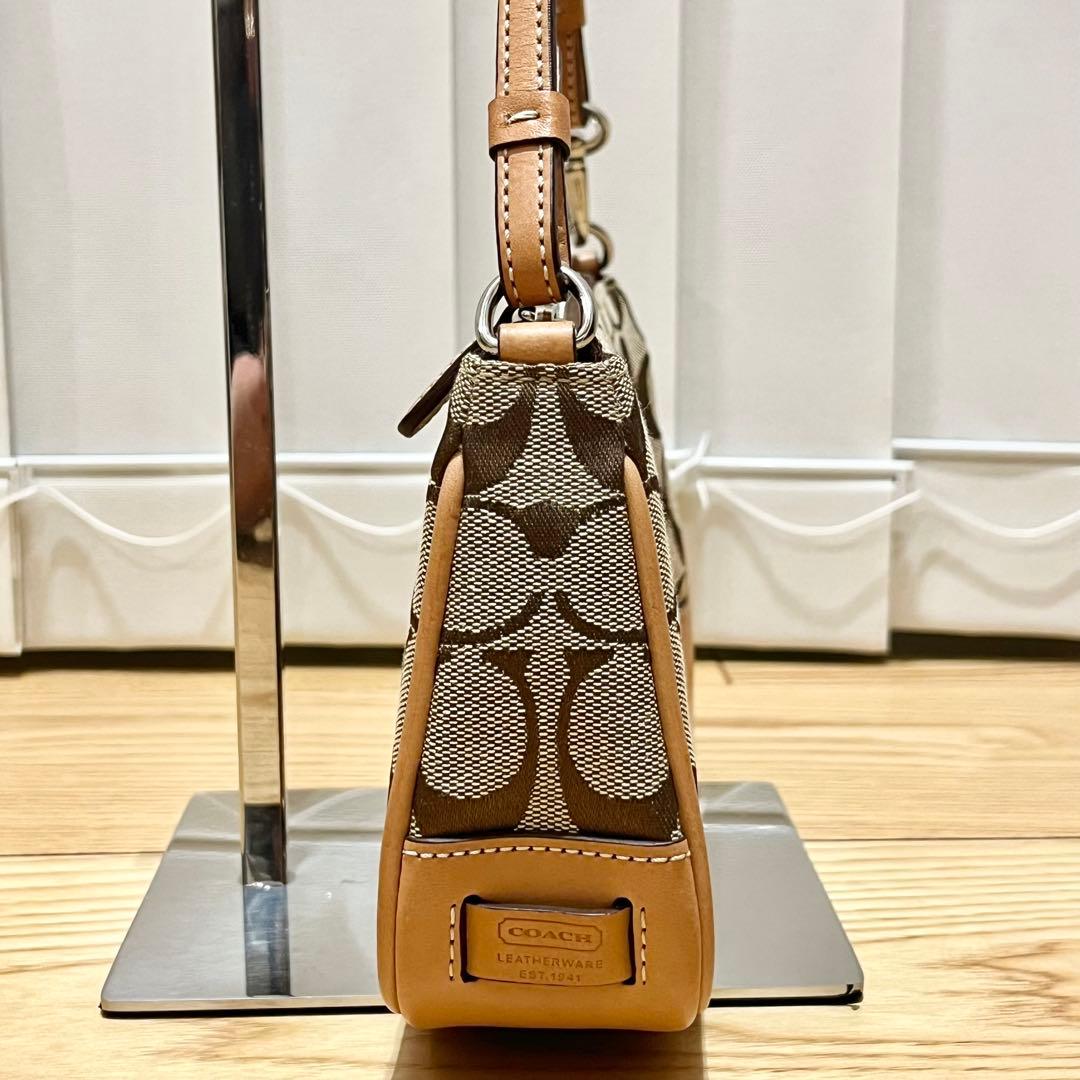 極美品　コーチ　6094 アクセサリーポーチ　シグネチャー　キャンバス