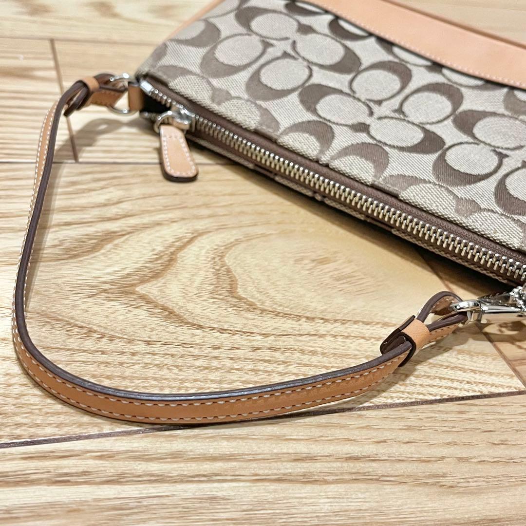 極美品　コーチ　6094 アクセサリーポーチ　シグネチャー　キャンバス