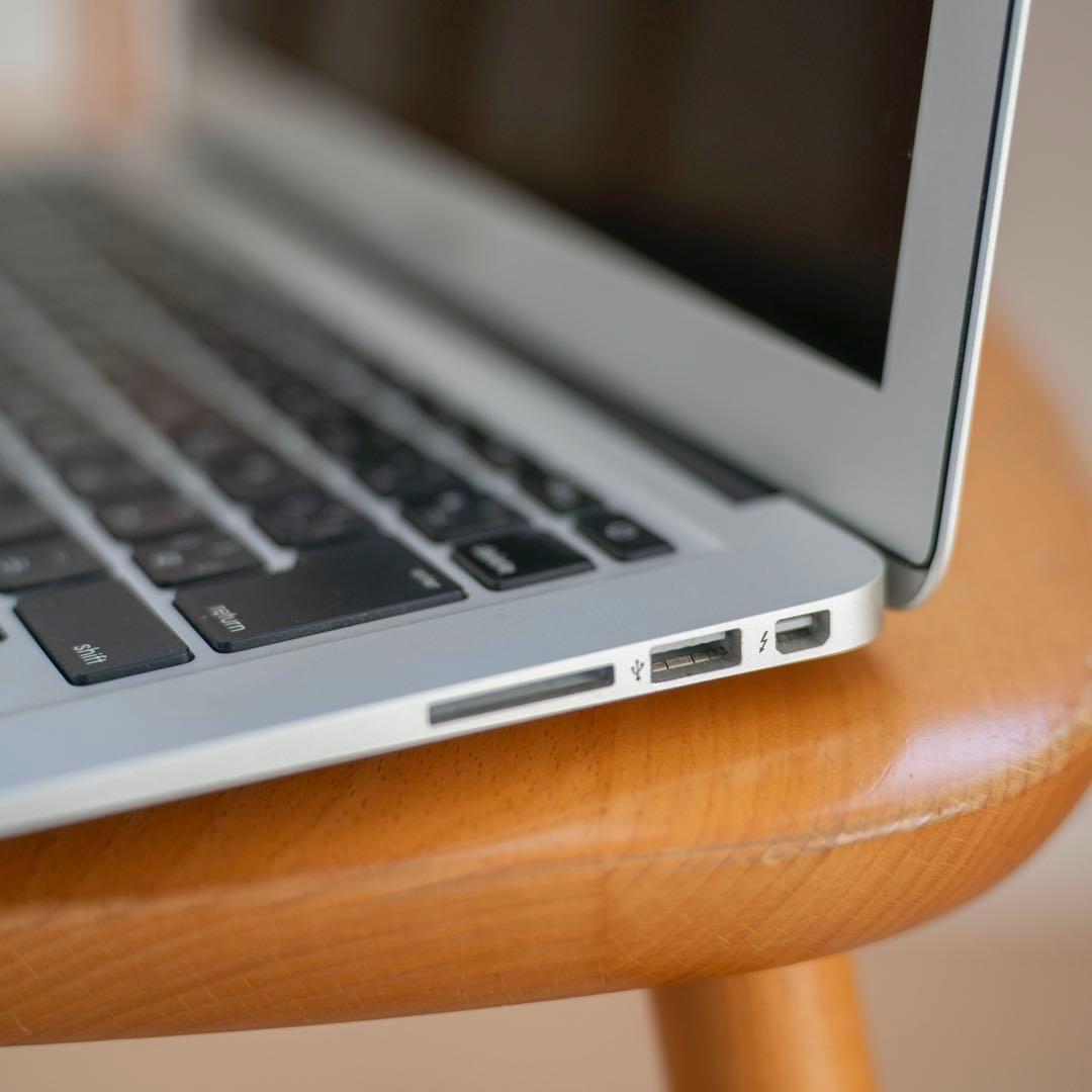 MacBook Air 13インチ　2017本体 動作確認済み　ジャンク扱い