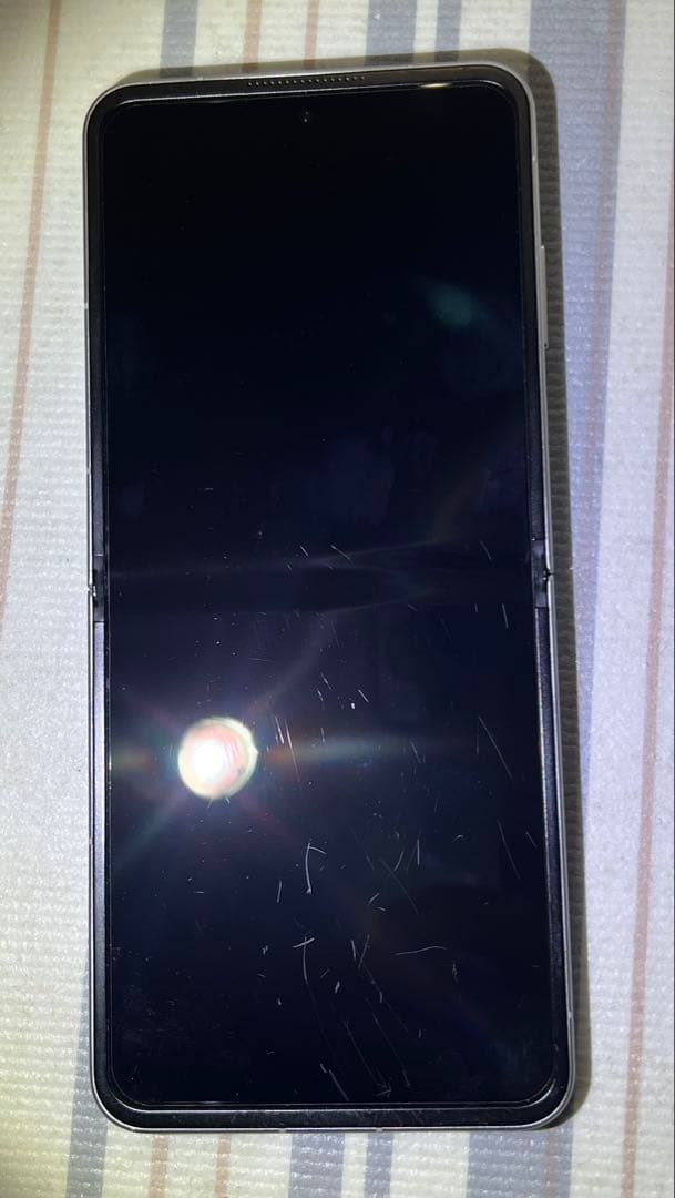 ZTE SIMフリー Libero Flip 6GB 128GB ホワイト