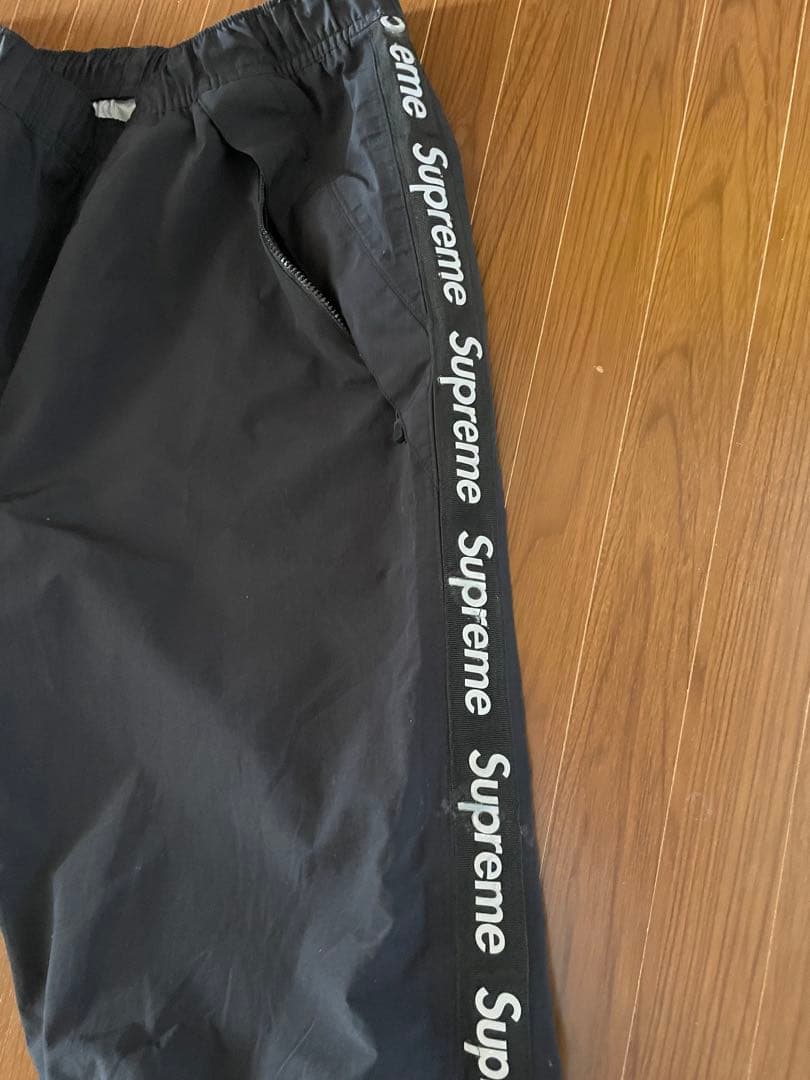 supreme taped seam pants テープロゴ　シュプリーム