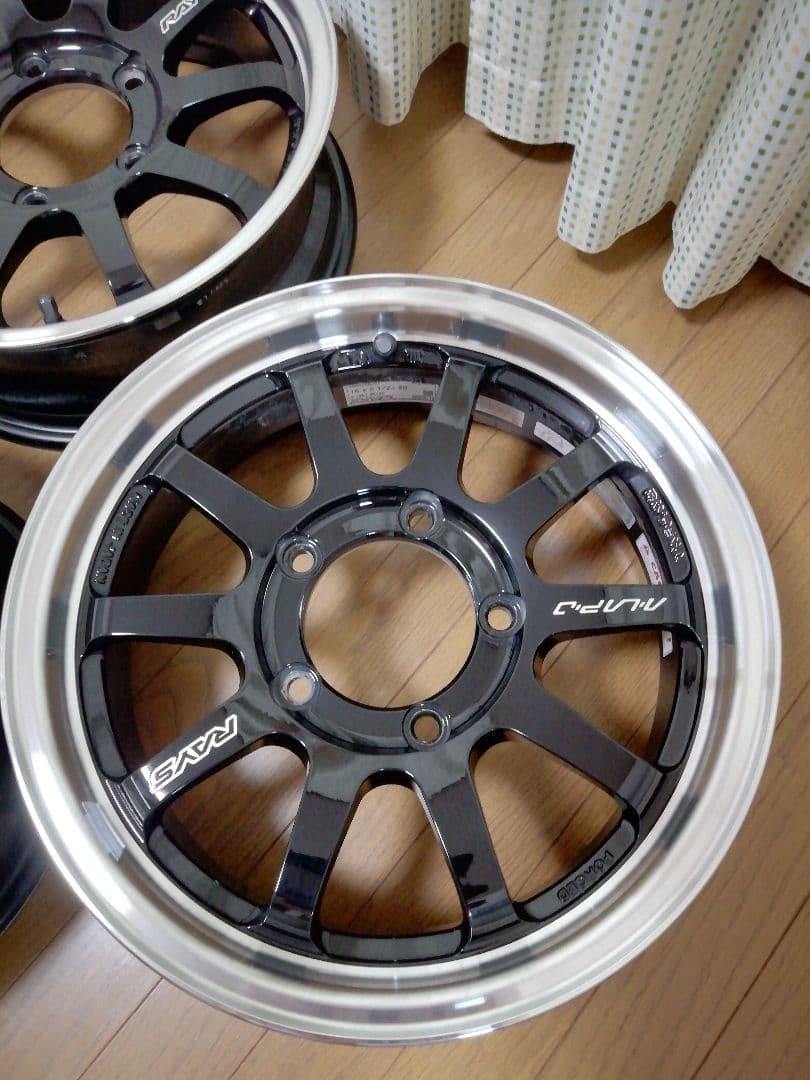 ぶ*る様 美品 ジムニー用 RAYS A·LAP-J BD (Black/Rim