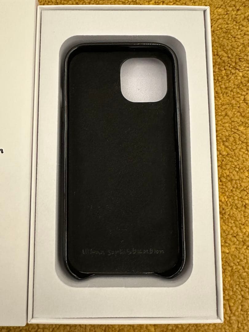 urban sophistication ドット柄 iPhone15