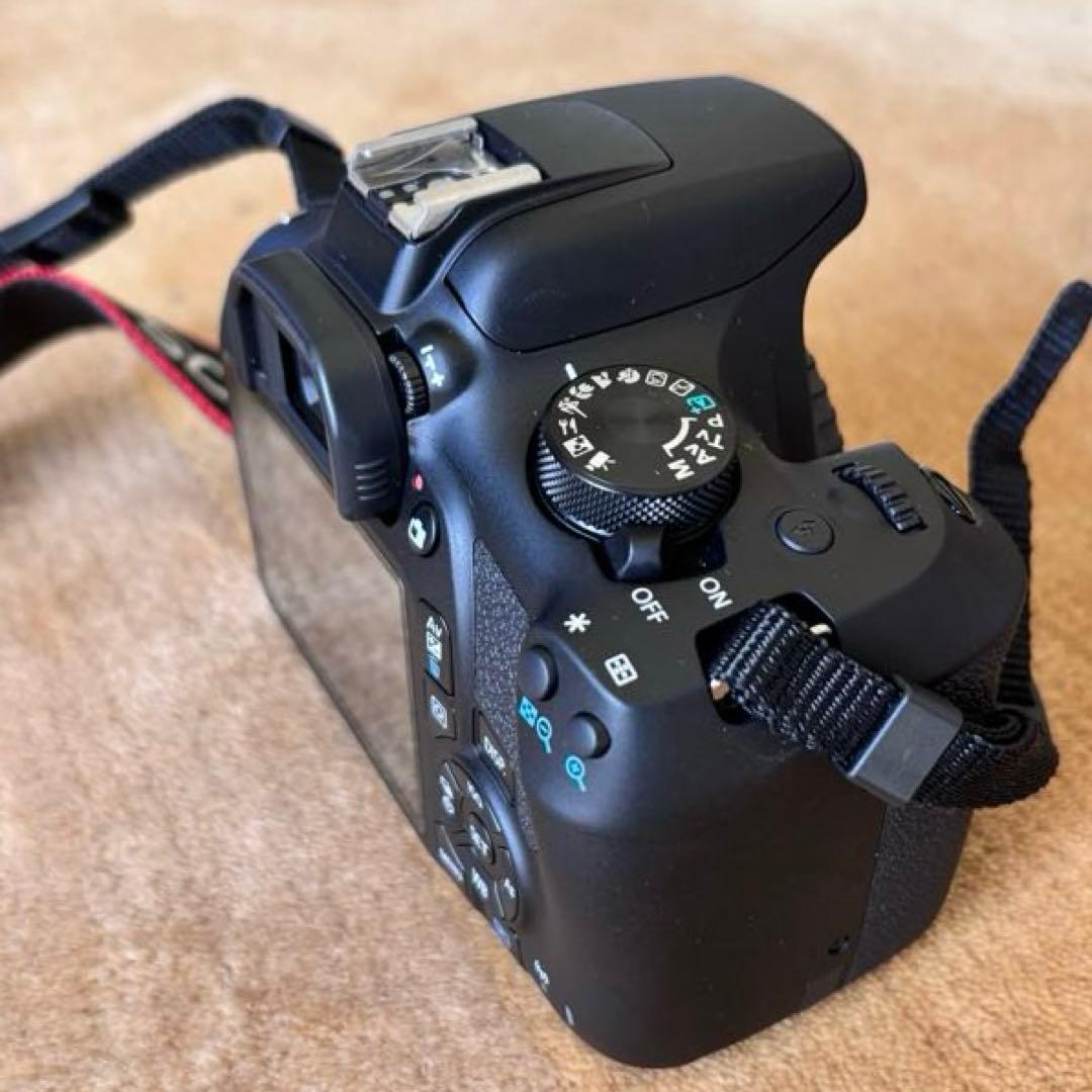 Canon EOS Kiss X80 EF-S 18-55 IS Ⅱ Kit