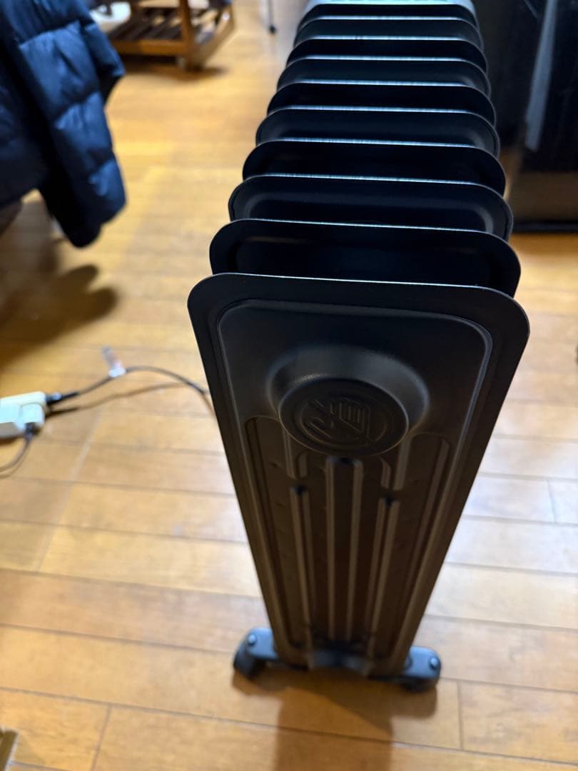 エレクトロラックス　オイルヒーターEO12D104C0