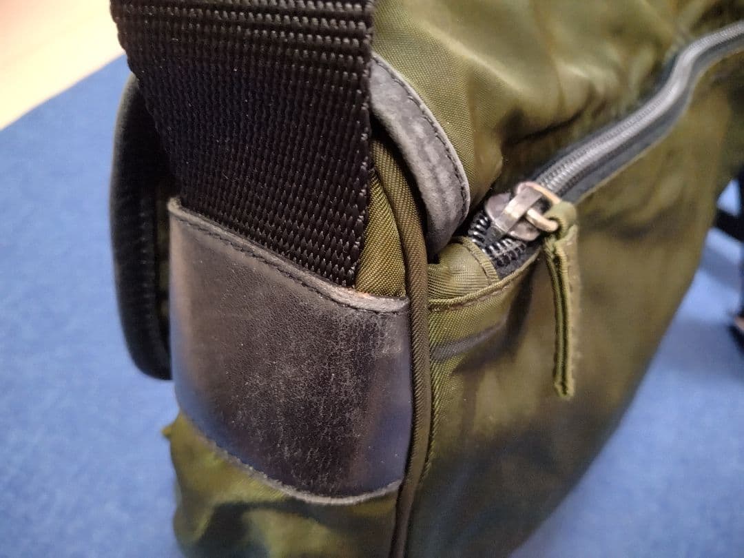 H PRADA オ ショルダーバッグ