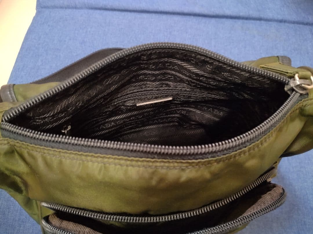 H PRADA オ ショルダーバッグ