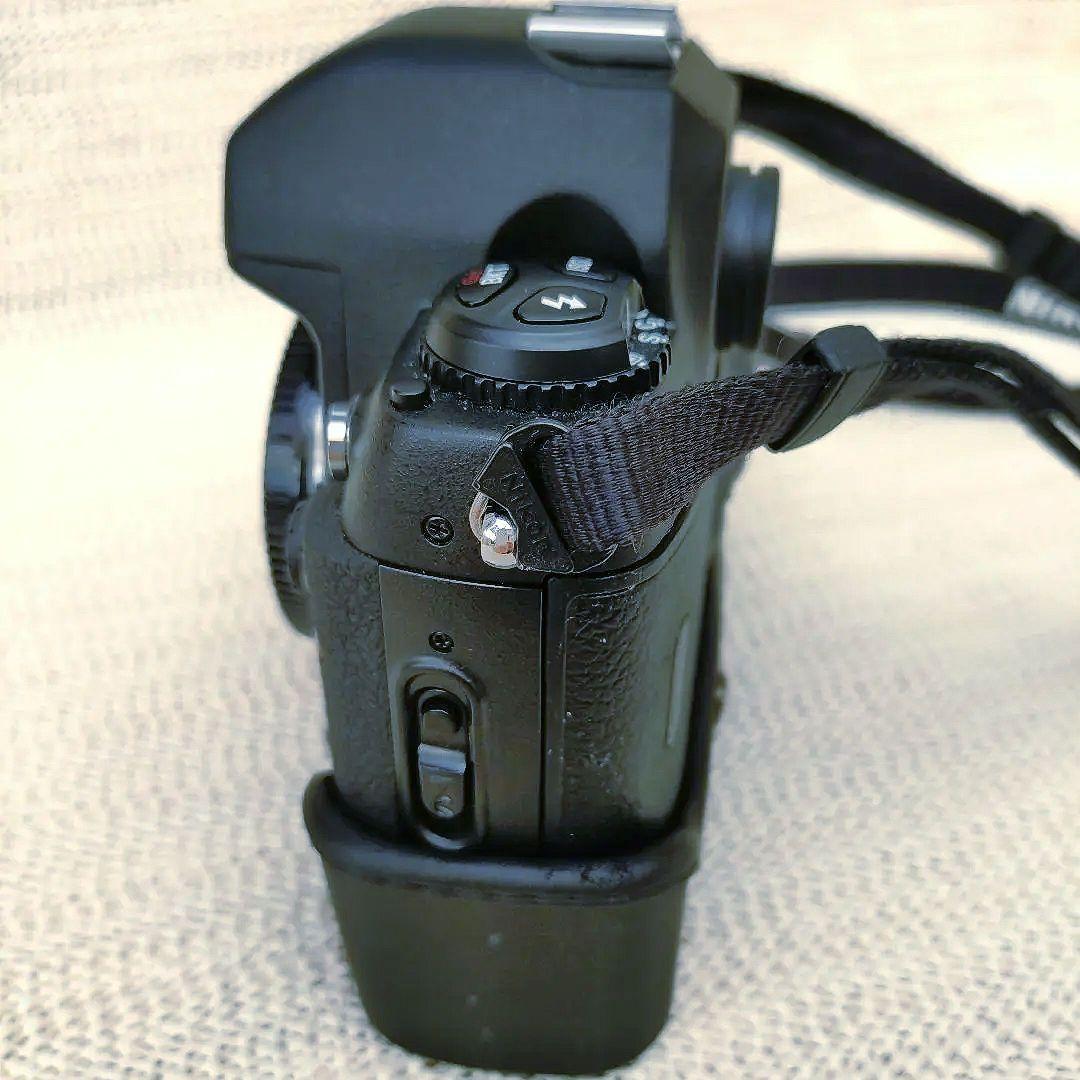 ✨通電OK✨Nikon F100 フィルムカメラ（付属品付き）