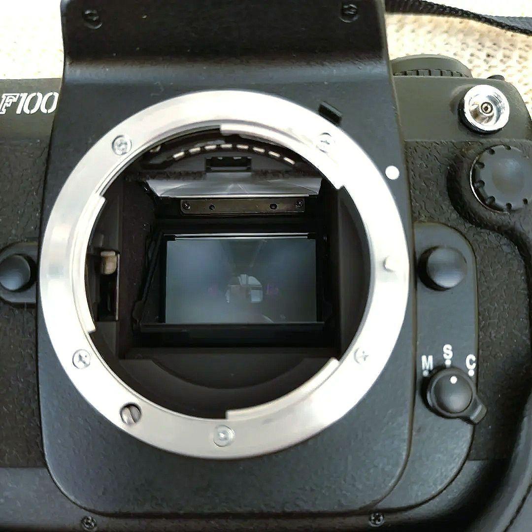 ✨通電OK✨Nikon F100 フィルムカメラ（付属品付き）