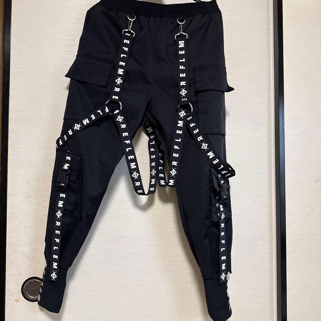 しゅんページ【REFLEM/レフレム】ハーネスロゴベルトカーゴパンツ