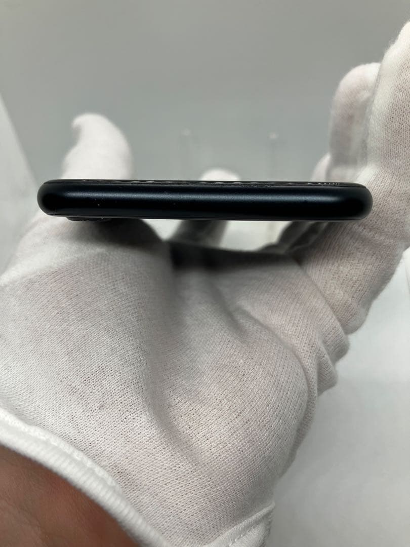 iPhone SE (第3世代) 64GB SIMフリー バッテリー100%