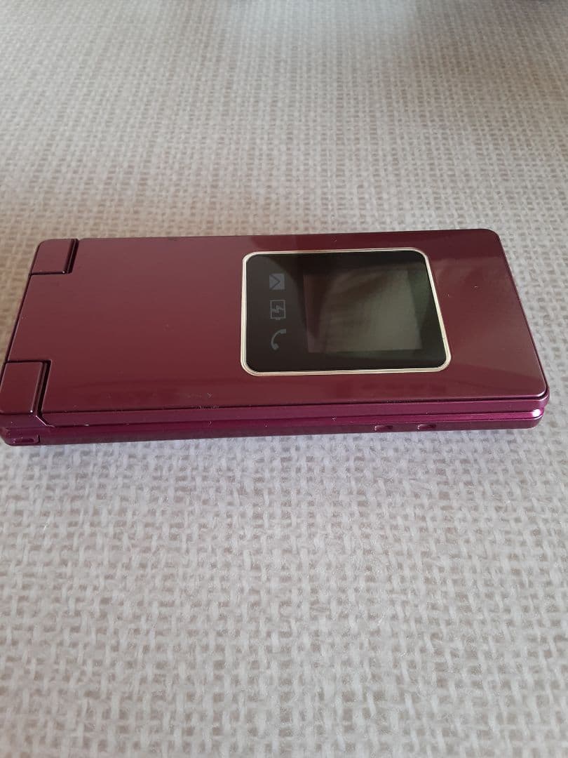 SoftBankかんたん携帯9 NP505SH ワインレッド