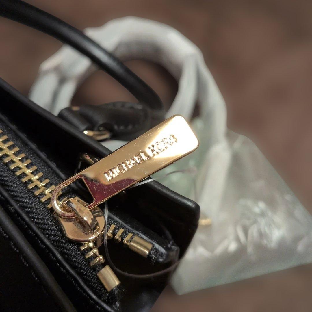 MICHAELKORS　ミニショルダー