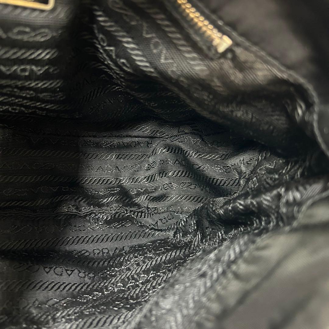 プラダ ワンショルダー 2way ハーフムーン ターンロック 三角ロゴ ネロ