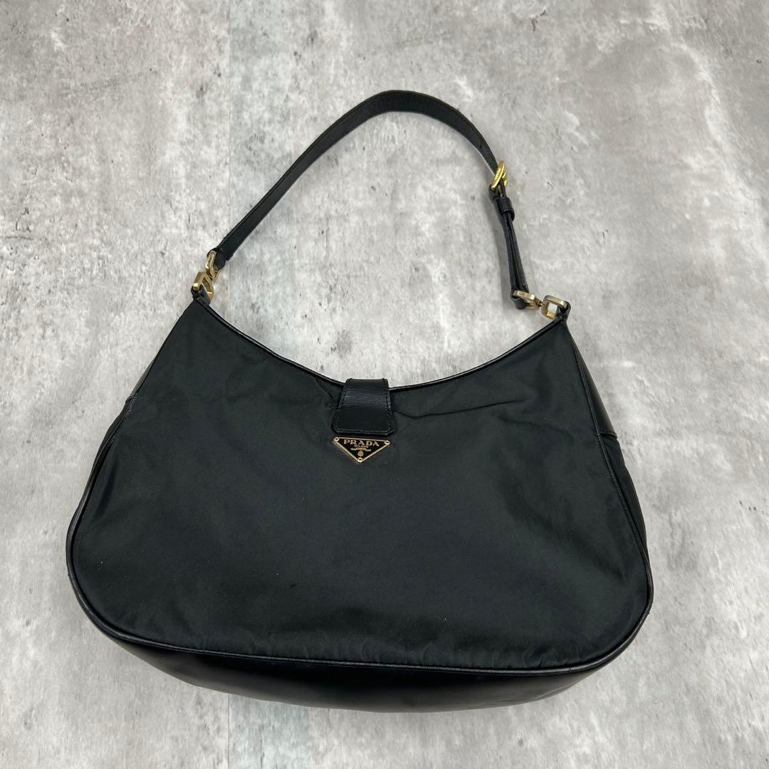 プラダ ワンショルダー 2way ハーフムーン ターンロック 三角ロゴ ネロ
