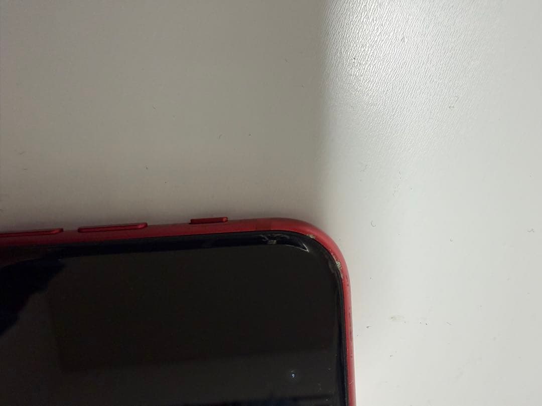 iPhone SE2 256GB RED 画面角傷あり 動作OK