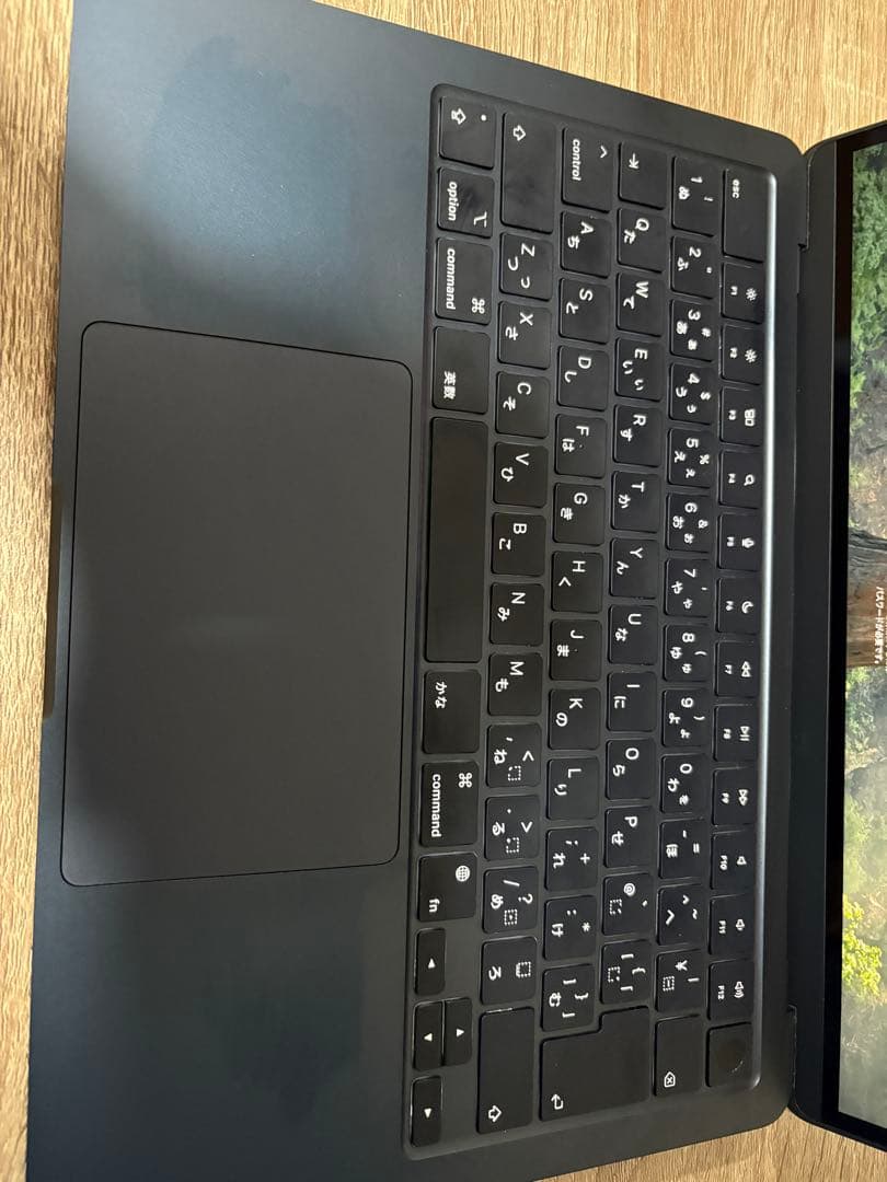 Apple MacBook Air 2022 13インチ本体