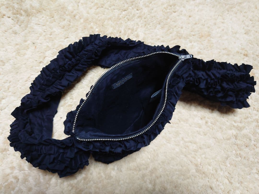 R&D.M.Co- FRILL BODY BAG フリルボディバック ブラック