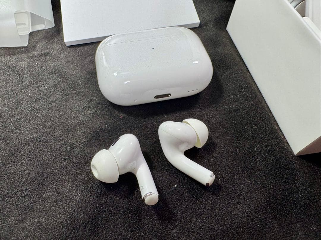 【極美品新品同様】AirPods Pro2 第二世代　Apple　エアポッズプロ