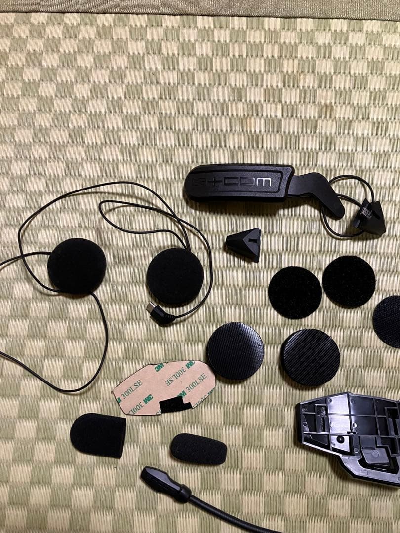 B +COM 6XR 1台のみ。別マイク付き。