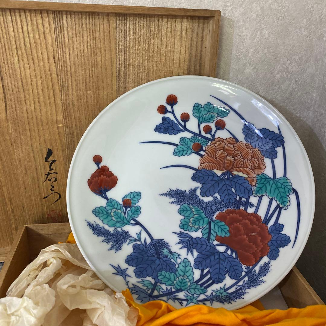 今泉今右衛門　色鍋島絵皿