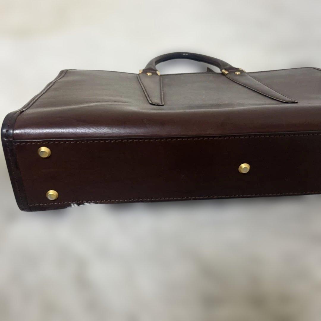 【美品】大峡製鞄　ビジネスバッグ　ブリーフケース　A4収納可能　ブラウン